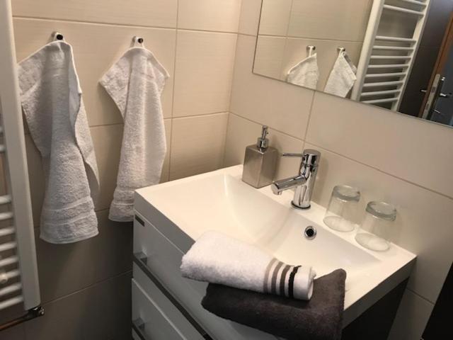 Apartmán Innova Zlín Exterior foto